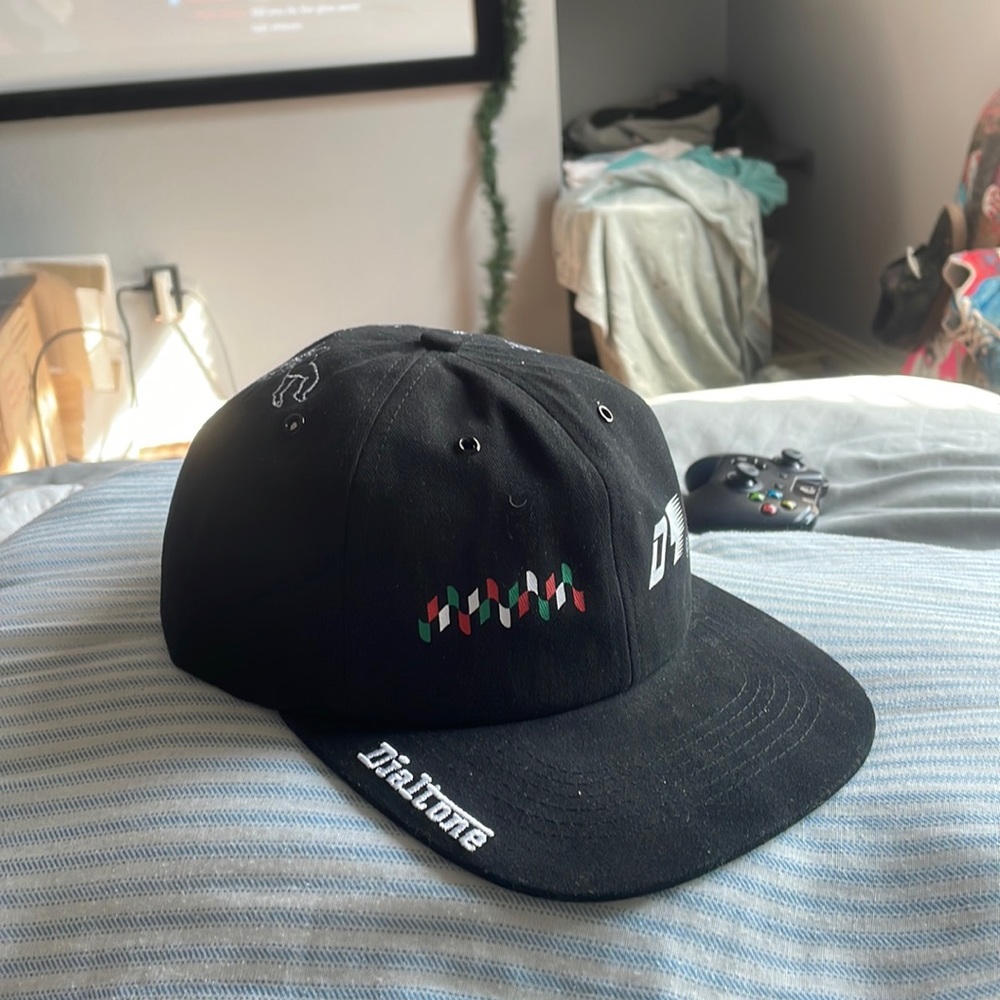 Dial tone formula hat
